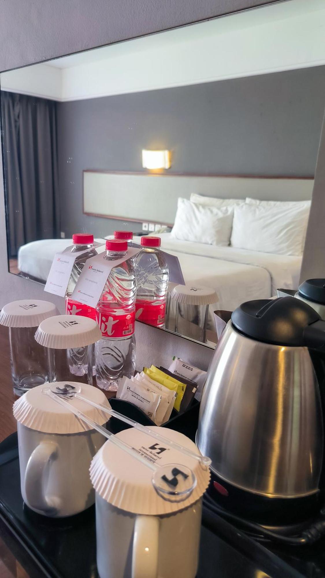 Swiss-Belhotel Богор Экстерьер фото