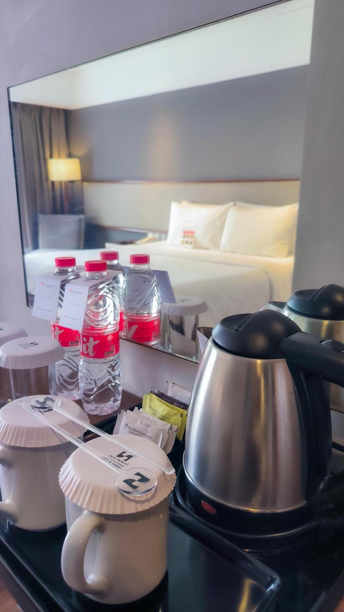 Swiss-Belhotel Богор Экстерьер фото